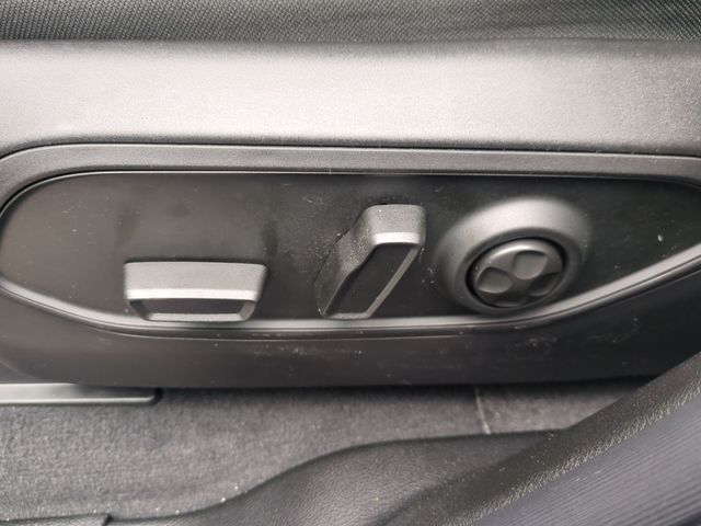 Thumbnail: 2026 Jeep Grand Cherokee - 25