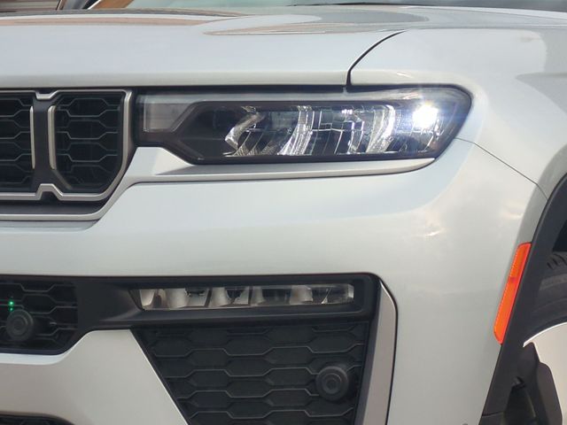 Thumbnail: 2026 Jeep Grand Cherokee - 24