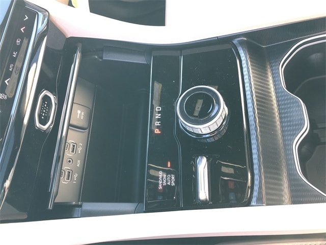 Thumbnail: 2026 Jeep Grand Cherokee - 23