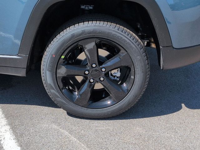 Thumbnail: 2026 Jeep Grand Cherokee - 8
