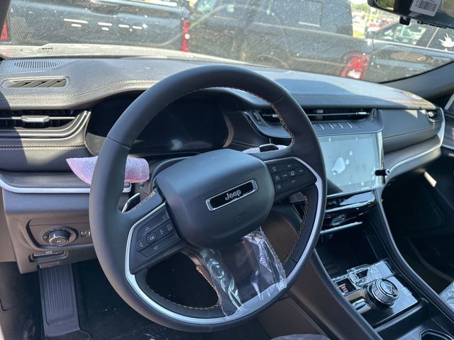 Thumbnail: 2026 Jeep Grand Cherokee - 2