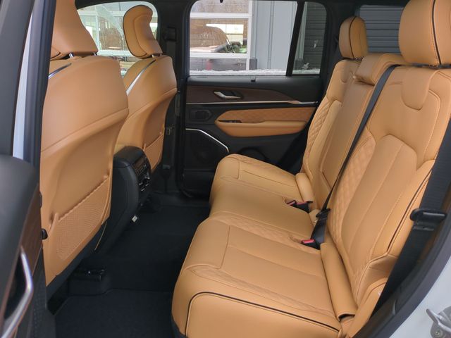 Thumbnail: 2025 Jeep Grand Cherokee - 29