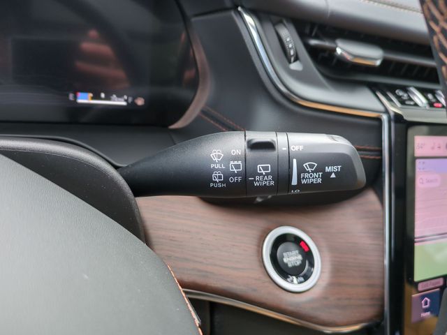 Thumbnail: 2025 Jeep Grand Cherokee - 33