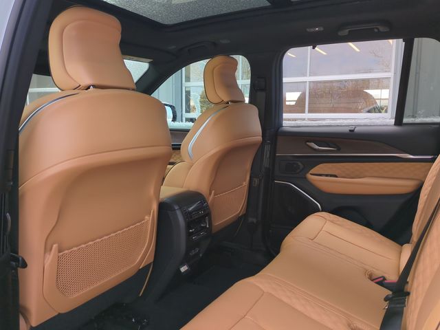 Thumbnail: 2025 Jeep Grand Cherokee - 12