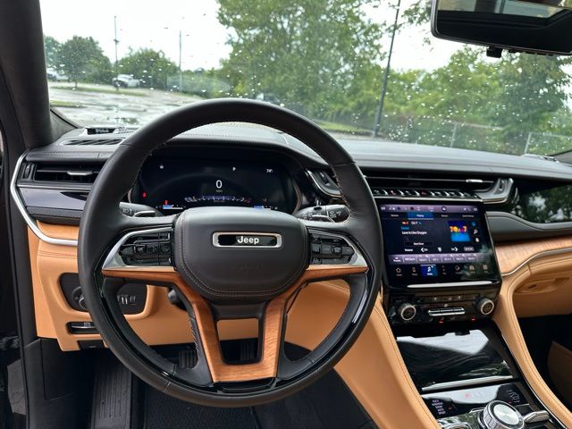 Thumbnail: 2022 Jeep Grand Cherokee - 7