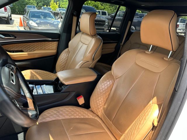 Thumbnail: 2023 Jeep Grand Cherokee - 9
