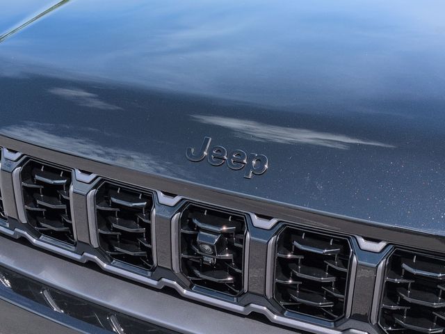 Thumbnail: 2026 Jeep Grand Cherokee - 6