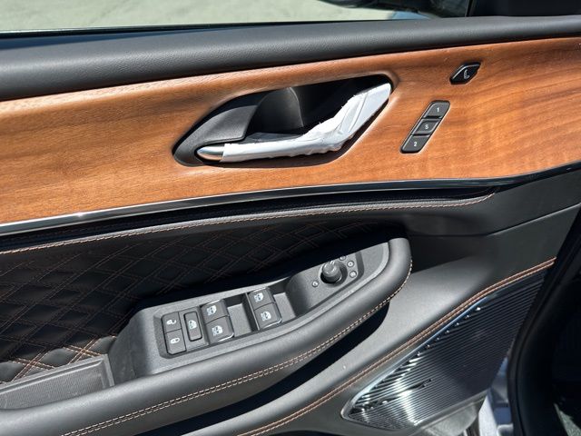 Thumbnail: 2026 Jeep Grand Cherokee - 8