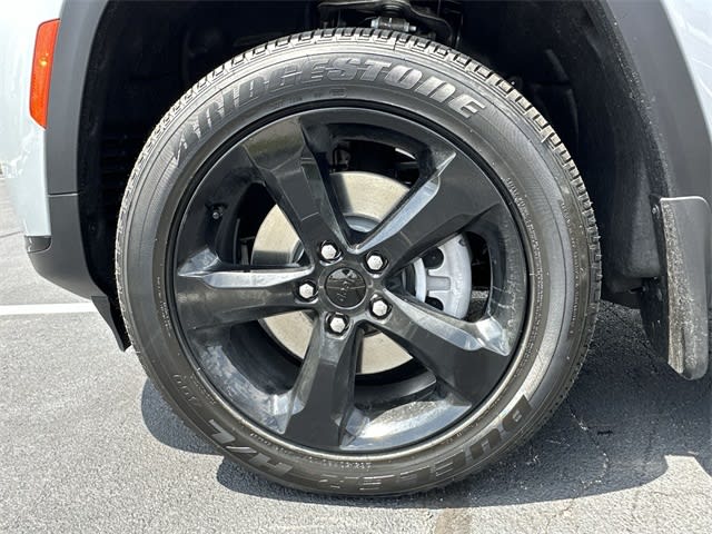 Image of 2023 Jeep Grand Cherokee L