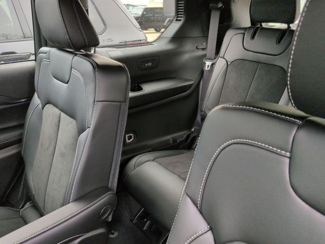 Thumbnail: 2025 Jeep Grand Cherokee L - 39