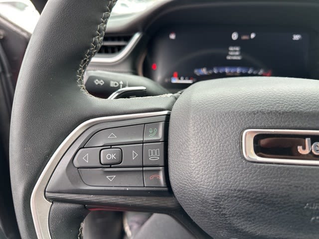 Thumbnail: 2024 Jeep Grand Cherokee L - 14