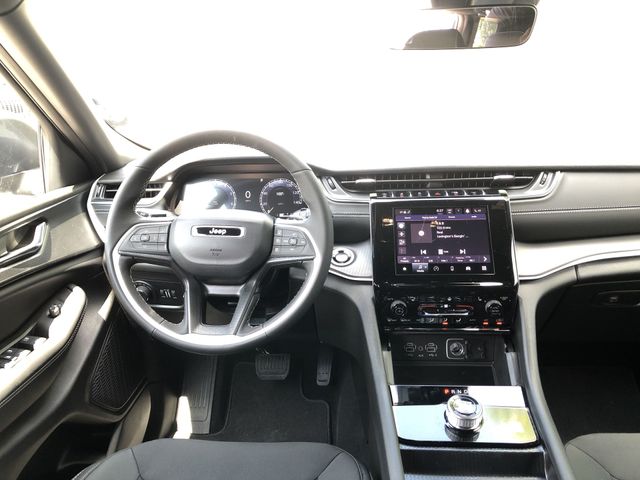 Thumbnail: 2026 Jeep Grand Cherokee L - 11
