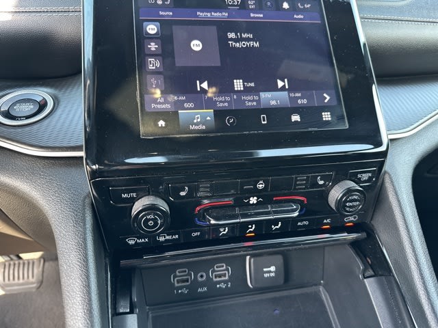 Thumbnail: 2023 Jeep Grand Cherokee L - 12