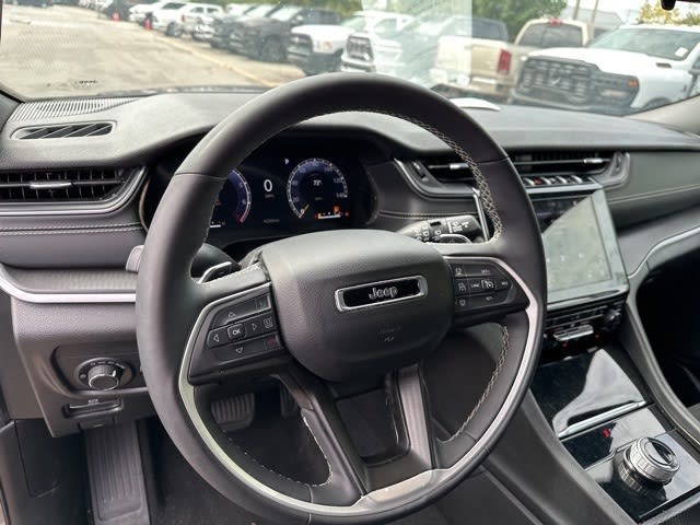 Thumbnail: 2024 Jeep Grand Cherokee L - 2