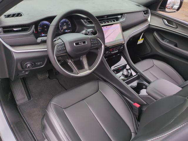 Thumbnail: 2025 Jeep Grand Cherokee L - 2