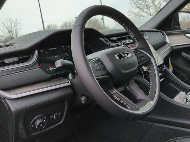 Thumbnail: 2025 Jeep Grand Cherokee L - 2