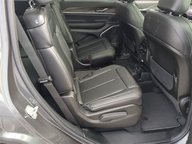 Thumbnail: 2026 Jeep Grand Cherokee L - 28