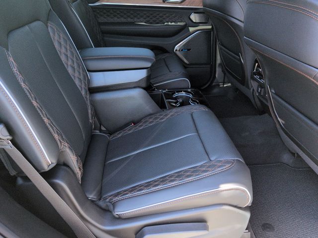 Thumbnail: 2026 Jeep Grand Cherokee L - 28