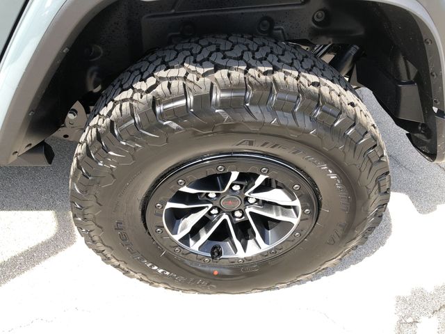 Thumbnail: 2026 Jeep Wrangler - 6