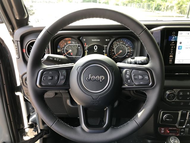 Thumbnail: 2026 Jeep Wrangler - 33