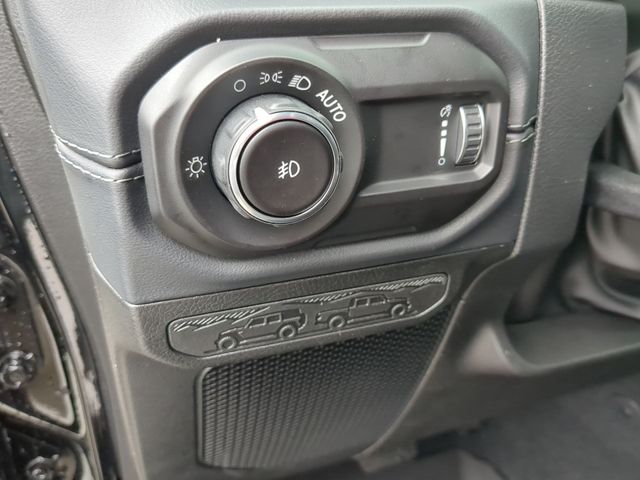 Thumbnail: 2026 Jeep Wrangler - 25