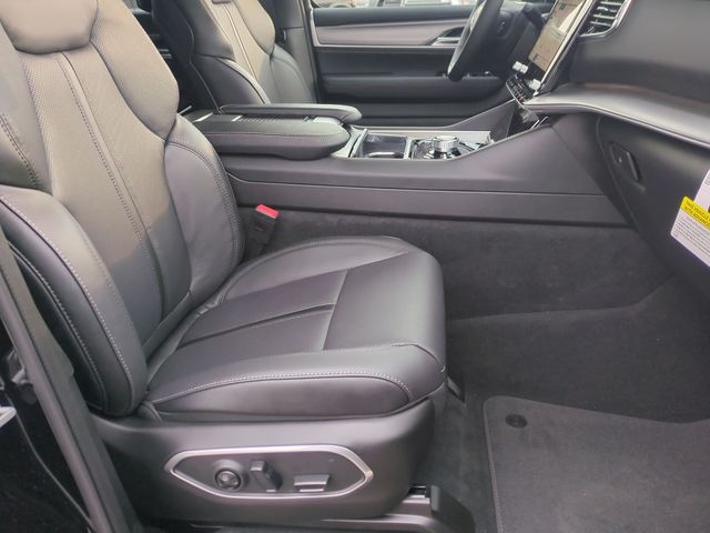 Thumbnail: 2026 Jeep Grand Wagoneer L - 12