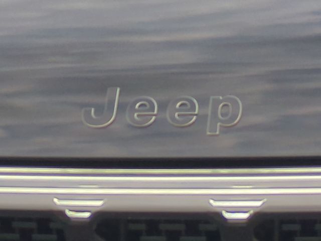 Thumbnail: 2026 Jeep Grand Wagoneer L - 7