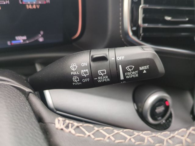 Thumbnail: 2026 Jeep Grand Wagoneer L - 34