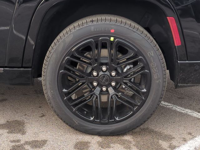 Thumbnail: 2026 Jeep Grand Wagoneer L - 8