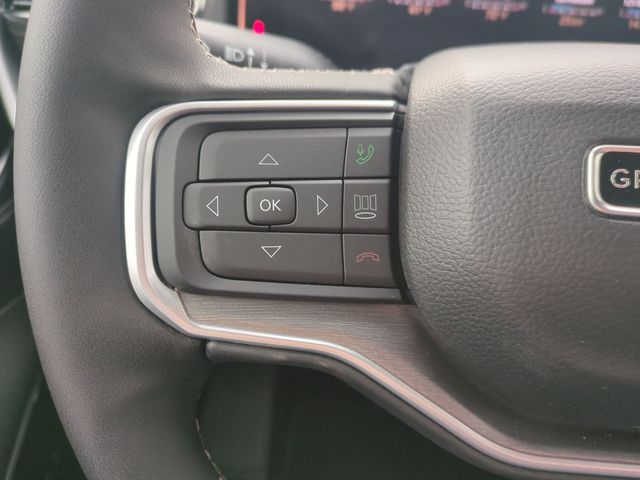 Thumbnail: 2026 Jeep Grand Wagoneer L - 32