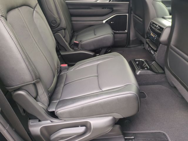 Thumbnail: 2026 Jeep Grand Wagoneer L - 29