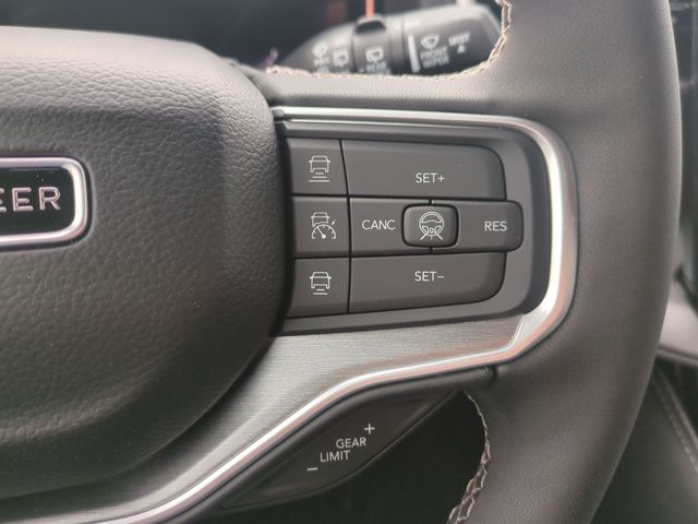 Thumbnail: 2026 Jeep Grand Wagoneer L - 33