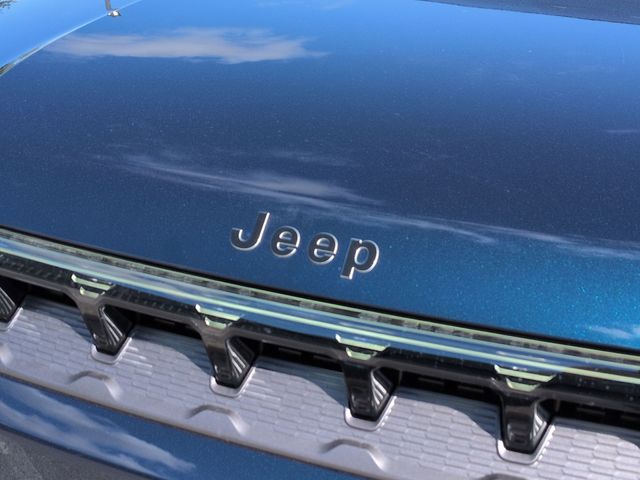 Thumbnail: 2026 Jeep Grand Wagoneer - 6