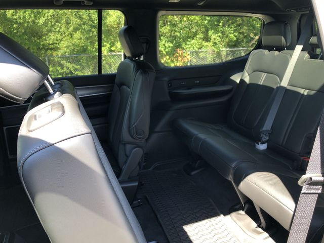 Thumbnail: 2026 Jeep Grand Wagoneer - 38