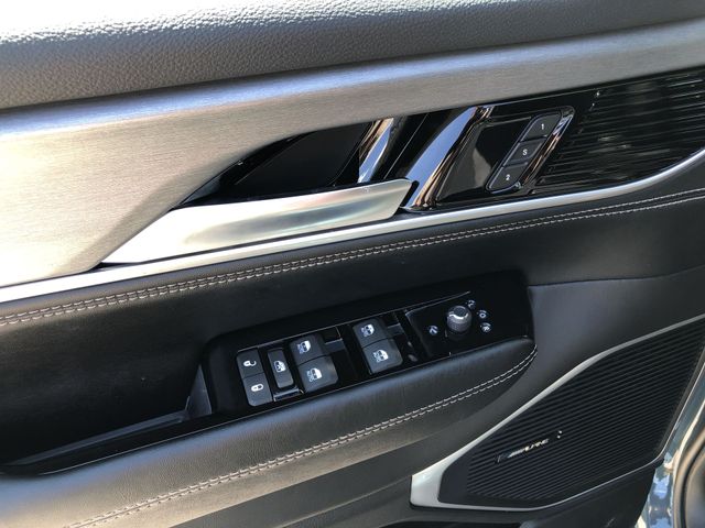 Thumbnail: 2026 Jeep Grand Wagoneer - 34
