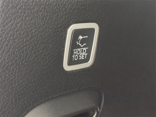 Thumbnail: 2026 Jeep Grand Wagoneer - 39