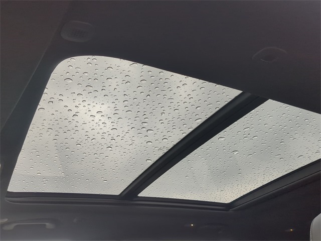 Thumbnail: 2026 Jeep Grand Wagoneer - 26