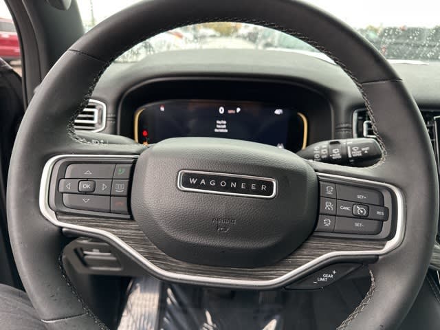 Thumbnail: 2022 Jeep Wagoneer - 13