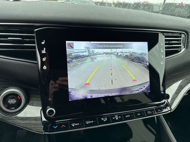 Thumbnail: 2022 Jeep Wagoneer - 11