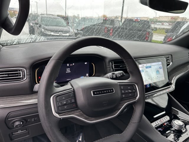 Thumbnail: 2022 Jeep Wagoneer - 2