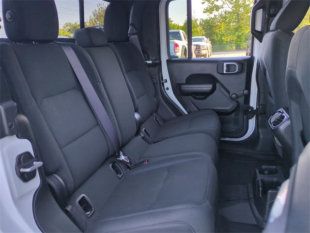Thumbnail: 2021 Jeep Gladiator - 28