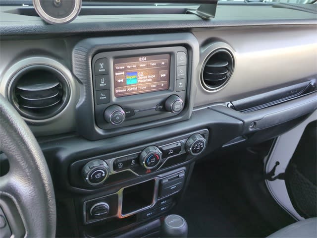 Thumbnail: 2021 Jeep Gladiator - 15