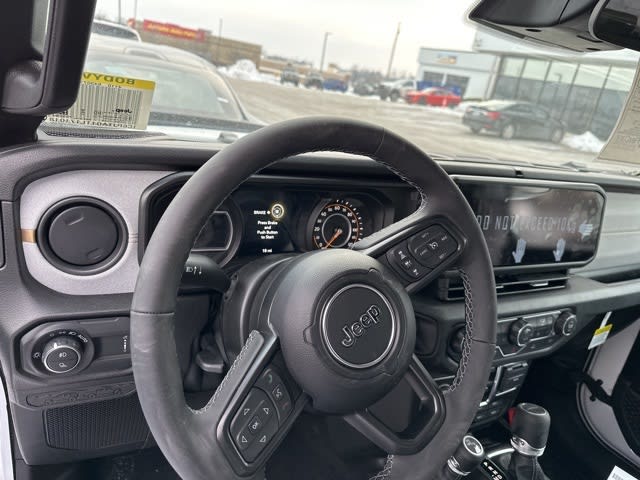 Thumbnail: 2026 Jeep Gladiator - 2