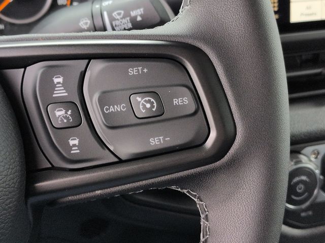 Thumbnail: 2026 Jeep Gladiator - 13