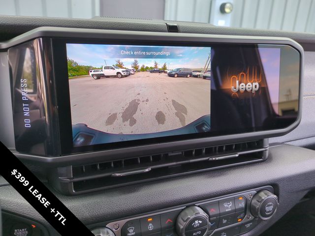 Thumbnail: 2025 Jeep Gladiator - 33