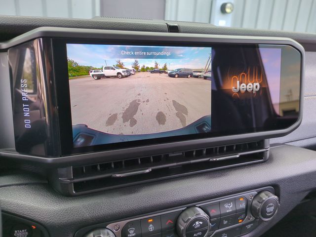 Thumbnail: 2025 Jeep Gladiator - 33