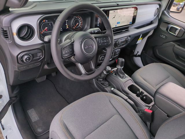 Thumbnail: 2025 Jeep Gladiator - 2