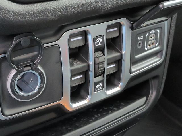 Thumbnail: 2026 Jeep Gladiator - 34