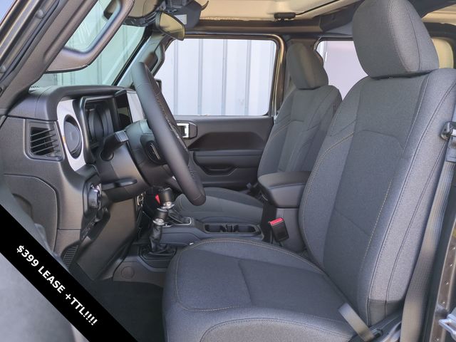 Thumbnail: 2025 Jeep Gladiator - 11