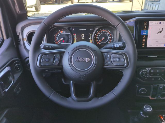 Thumbnail: 2025 Jeep Gladiator - 14